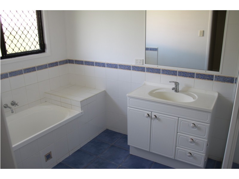 8 Pryde street, Tannum Sands QLD 4680