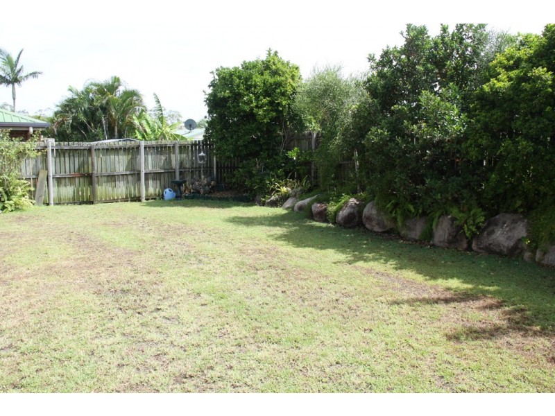 24 Curtis ave, Boyne Island QLD 4680