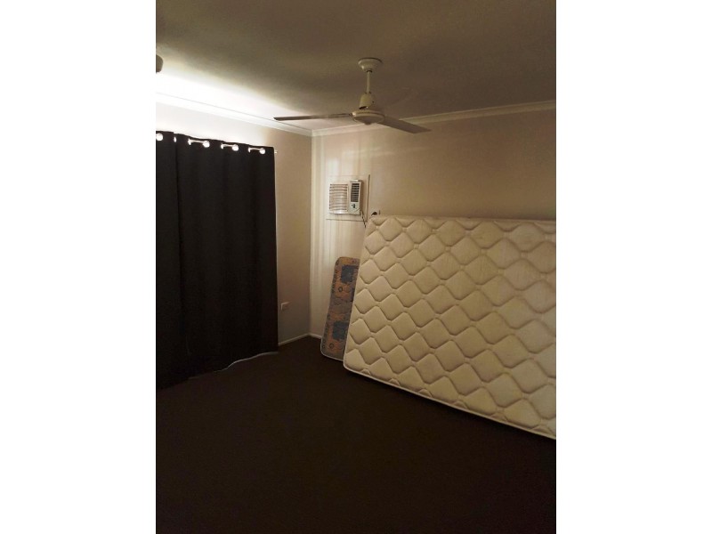 6 Werite ct, Boyne Island QLD 4680
