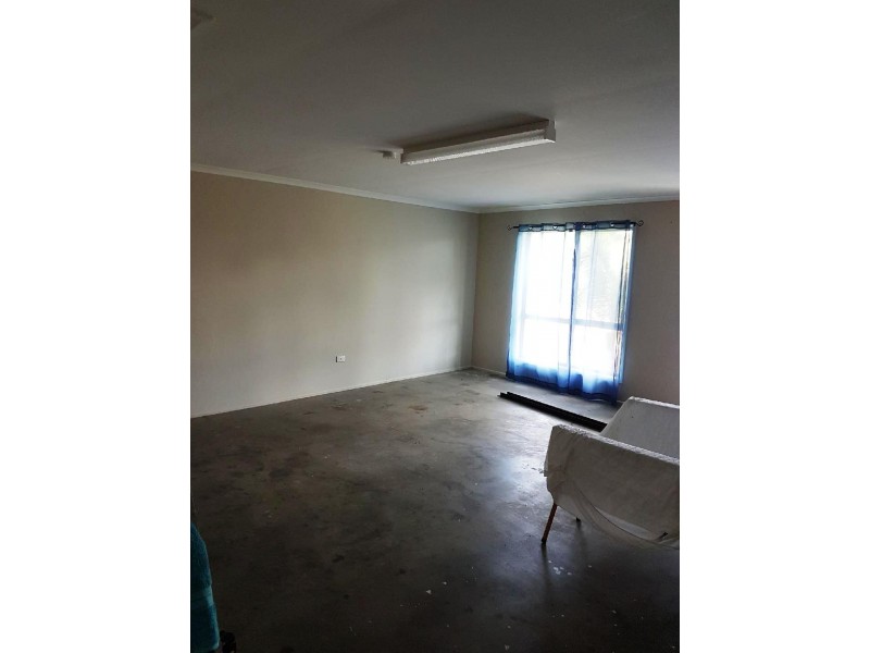 6 Werite ct, Boyne Island QLD 4680
