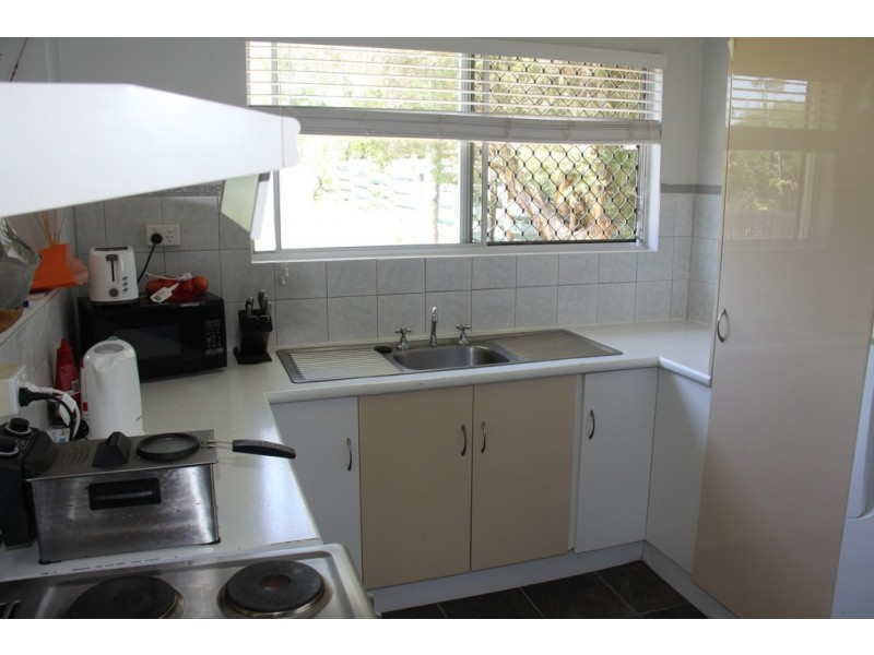 15 Yukana street, Boyne Island QLD 4680