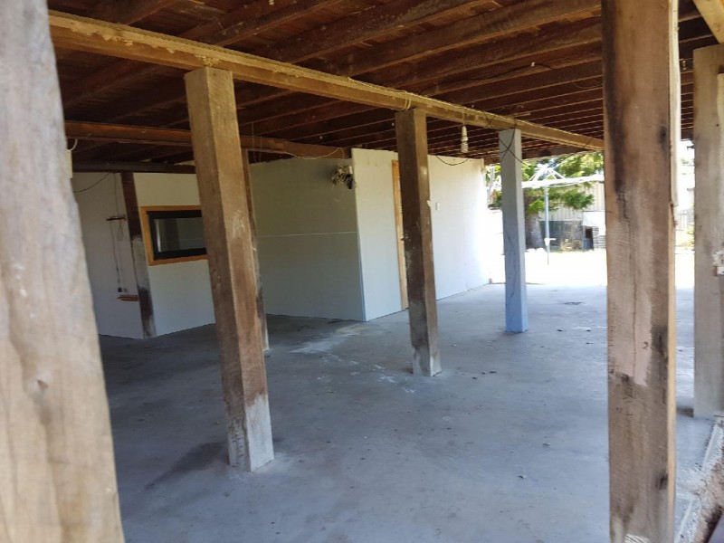 14 Yukana street, Boyne Island QLD 4680