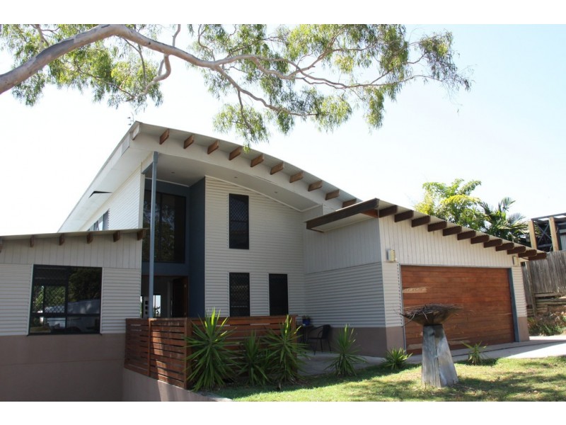 4 Sayre cr, Boyne Island QLD 4680