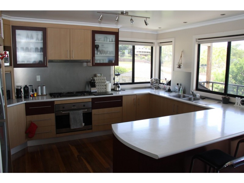 4 Sayre cr, Boyne Island QLD 4680