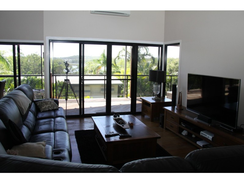 4 Sayre cr, Boyne Island QLD 4680