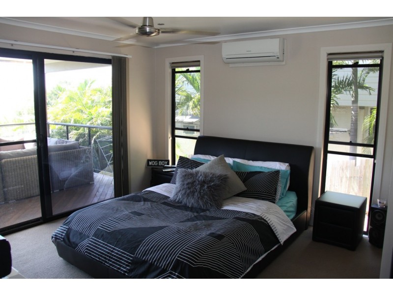 4 Sayre cr, Boyne Island QLD 4680