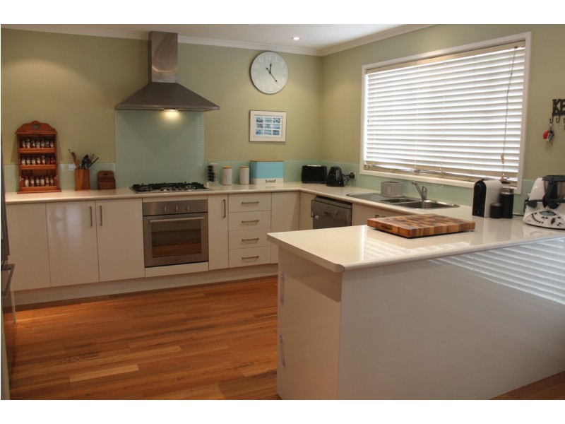 9 Eugenia Street, Boyne Island QLD 4680