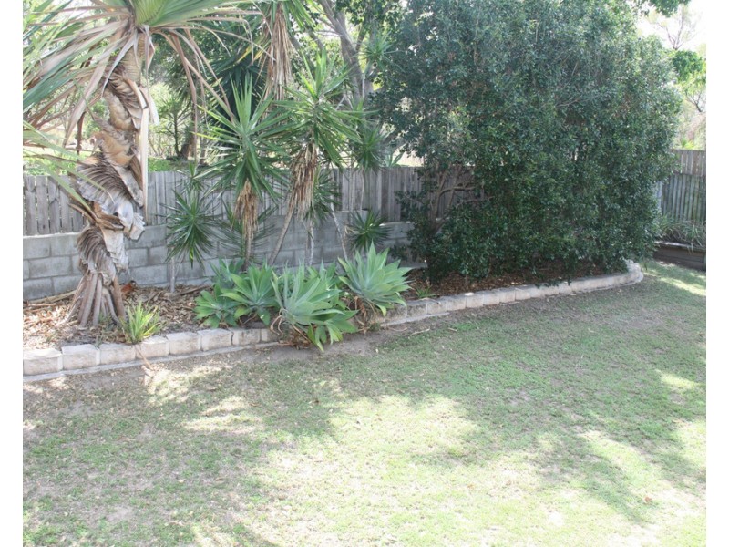 30 Amaroo Street, Boyne Island QLD 4680