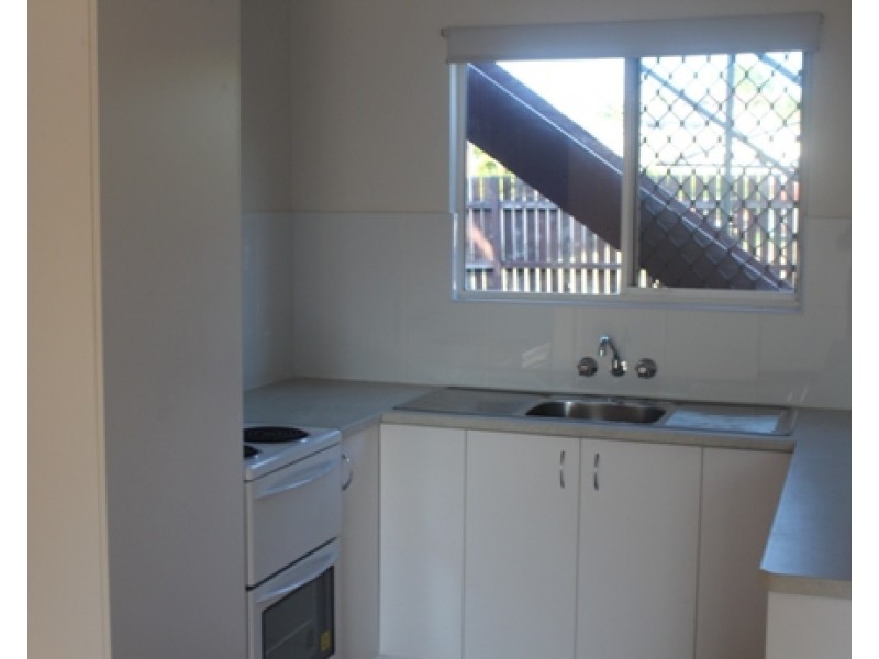 6/6 Boles Street, Gladstone QLD 4680