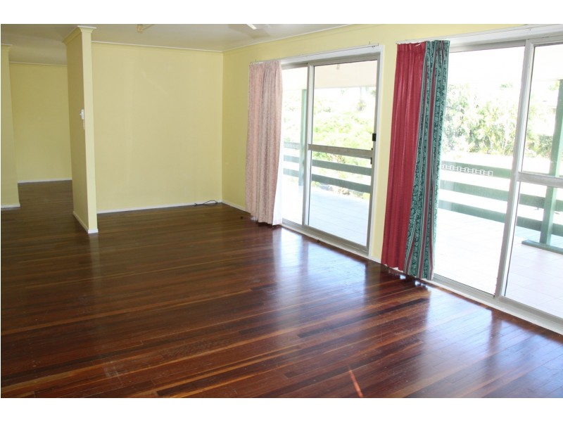 48 Alkina Crescent, Boyne Island QLD 4680