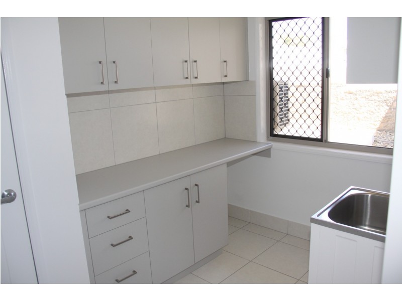 4 Stoney Court, Tannum Sands QLD 4680