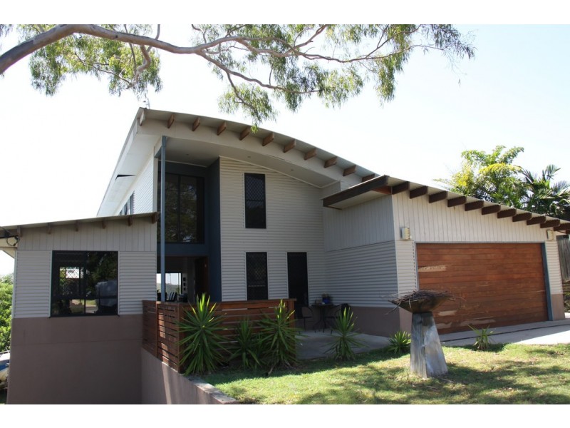 4 Sayre cr, Boyne Island QLD 4680