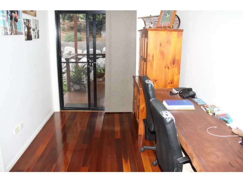 10 Tasman ct, Boyne Island QLD 4680