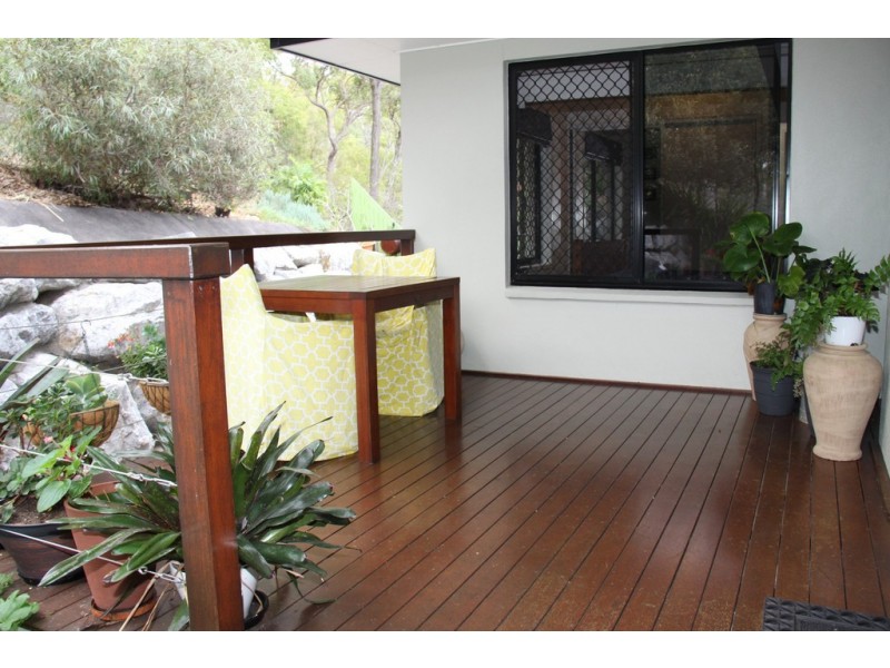10 Tasman ct, Boyne Island QLD 4680
