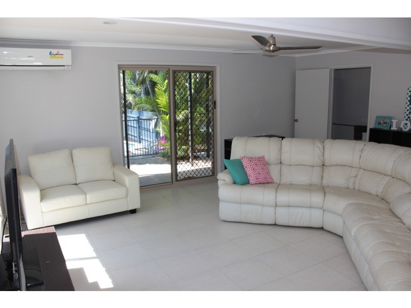 18 Lomandra Street, Boyne Island QLD 4680