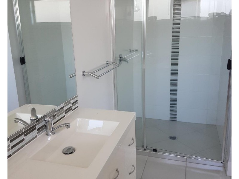50 Iris Road, Kirkwood QLD 4680