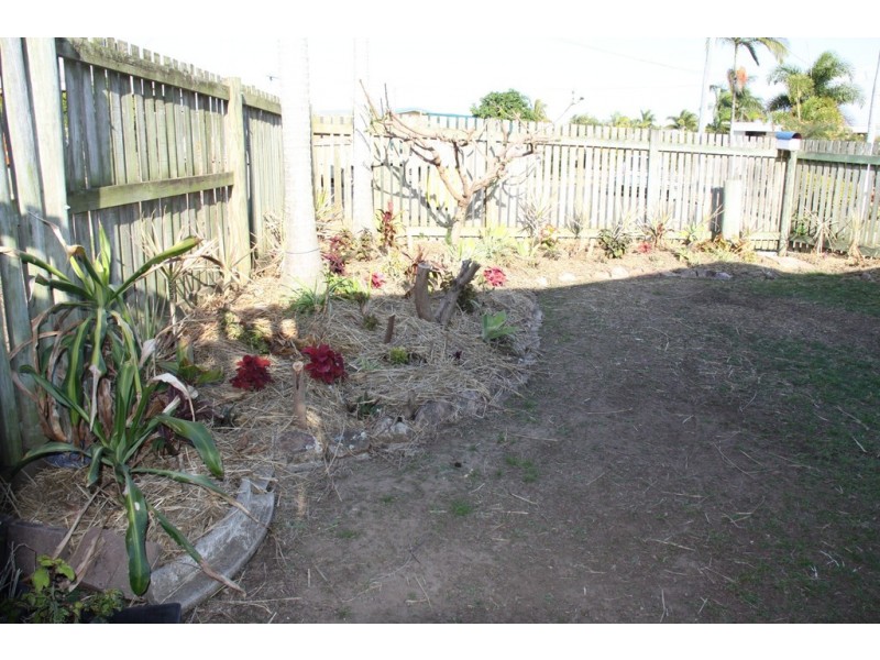 5 Irving Court, Boyne Island QLD 4680