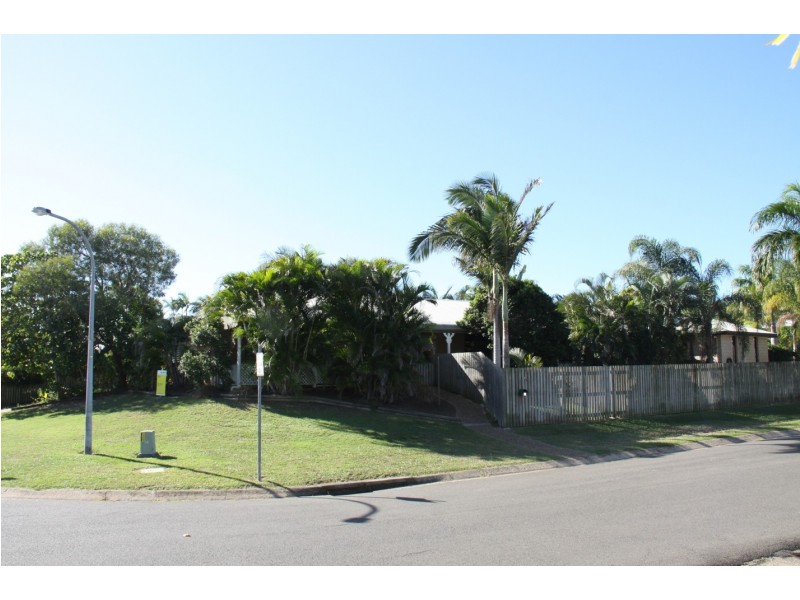 1 Creswell Court, Tannum Sands QLD 4680