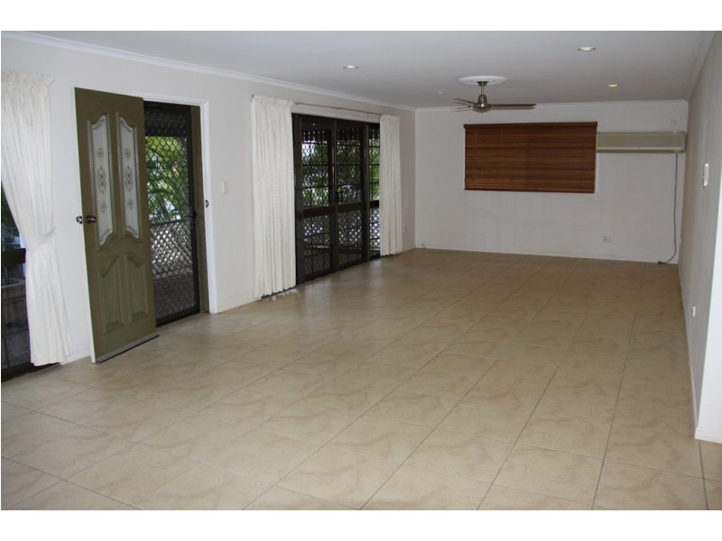 1 Creswell Court, Tannum Sands QLD 4680