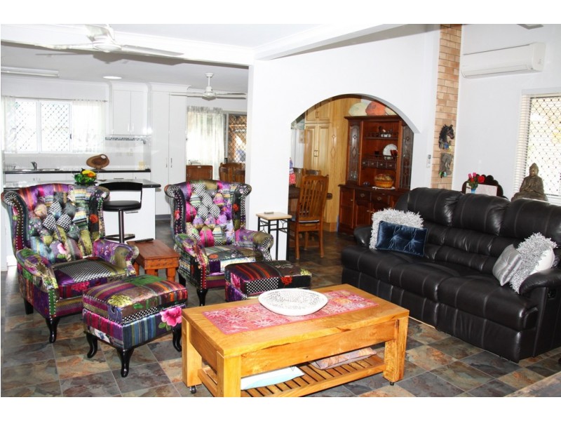 21 Alkina cr, Boyne Island QLD 4680