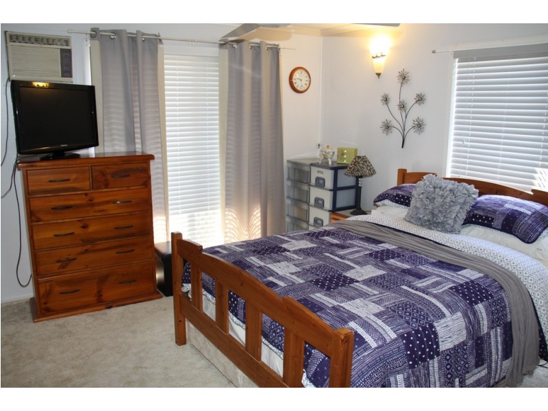 21 Alkina cr, Boyne Island QLD 4680