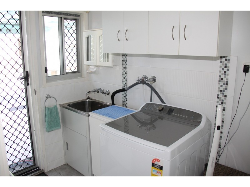 21 Alkina cr, Boyne Island QLD 4680