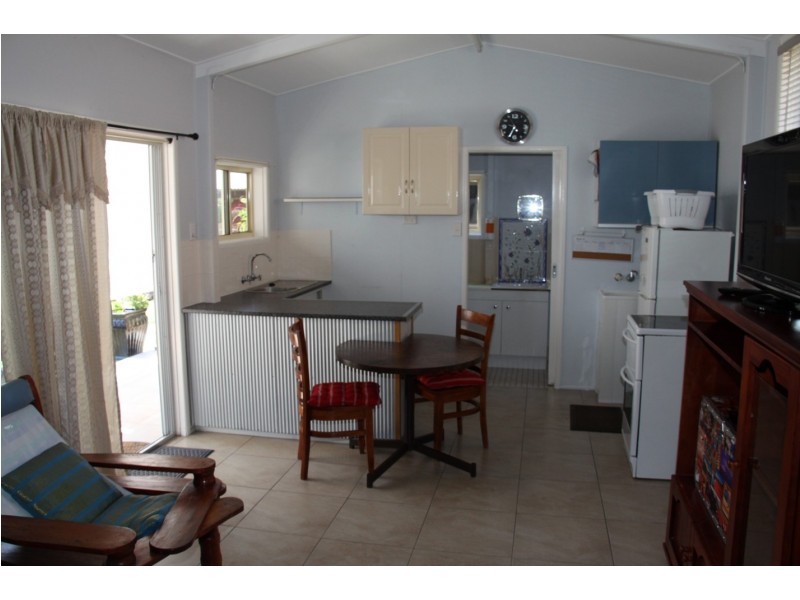 21 Alkina cr, Boyne Island QLD 4680