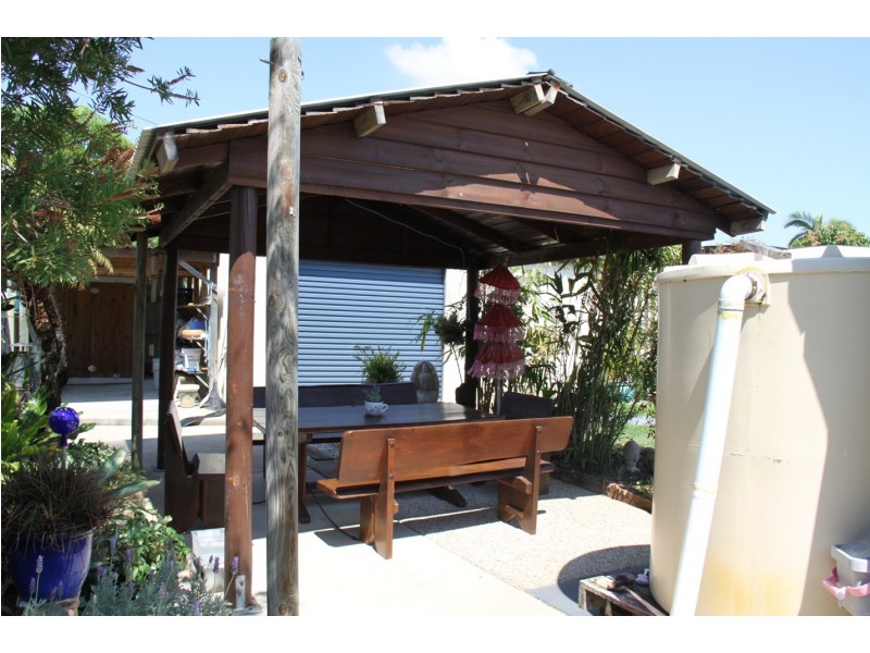 21 Alkina cr, Boyne Island QLD 4680