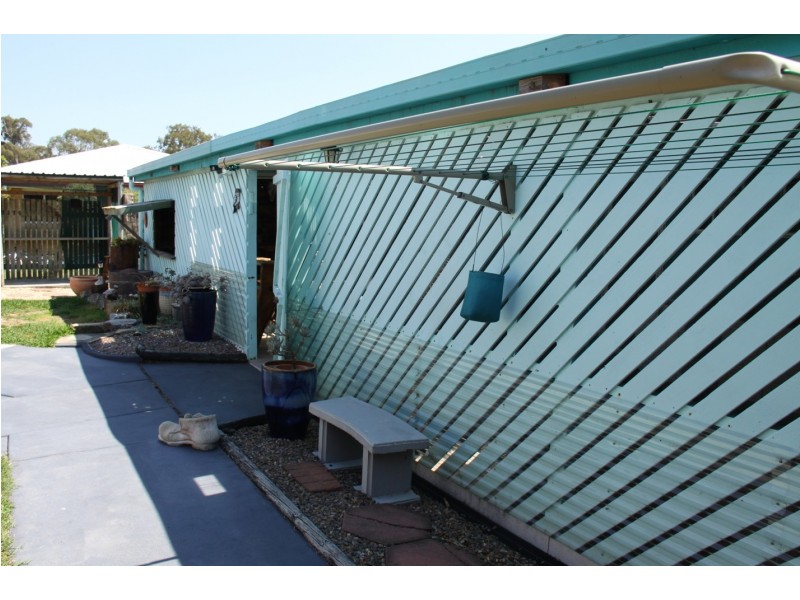 21 Alkina cr, Boyne Island QLD 4680