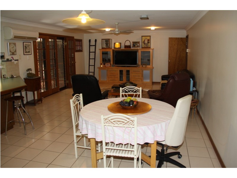 55 Cremorne Dr, Tannum Sands QLD 4680