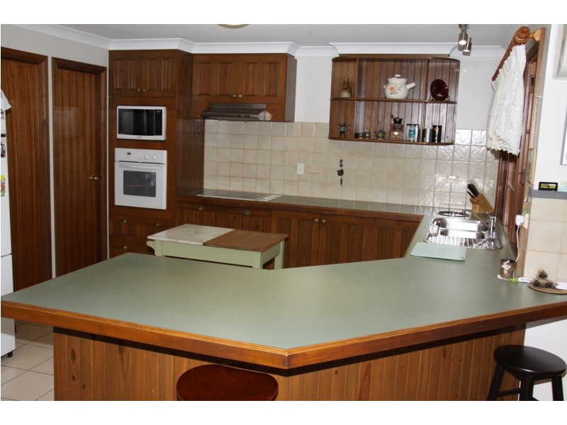 55 Cremorne Dr, Tannum Sands QLD 4680