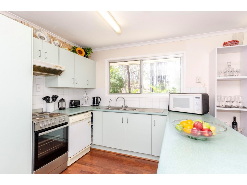 7 Tasman Court, Boyne Island QLD 4680