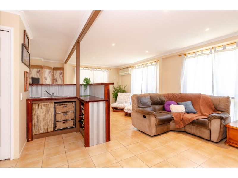 7 Tasman Court, Boyne Island QLD 4680