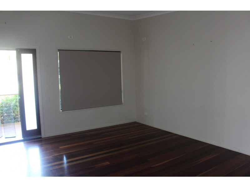 17 Davina Street, Boyne Island QLD 4680