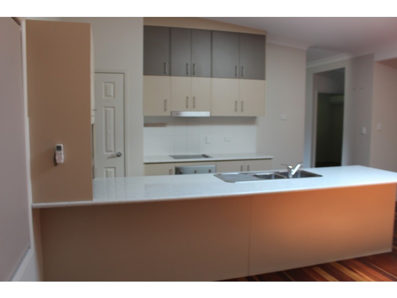 17 Davina Street, Boyne Island QLD 4680