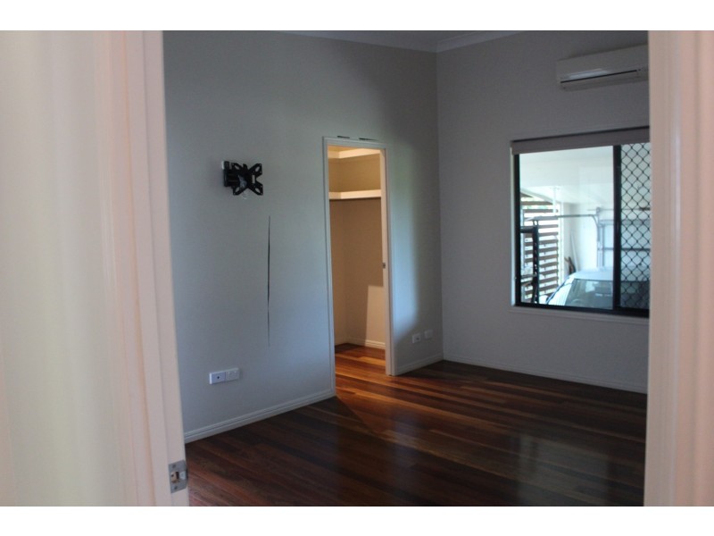 17 Davina Street, Boyne Island QLD 4680