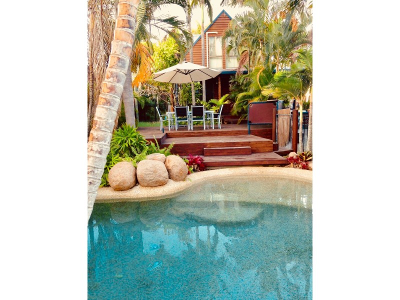 21 Orana Ave, Boyne Island QLD 4680