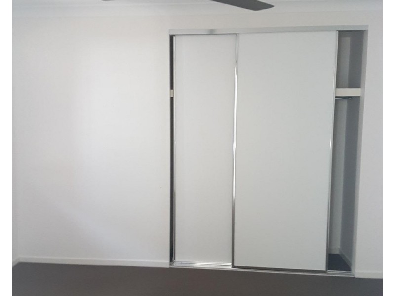 19 Jardine Street, Boyne Island QLD 4680