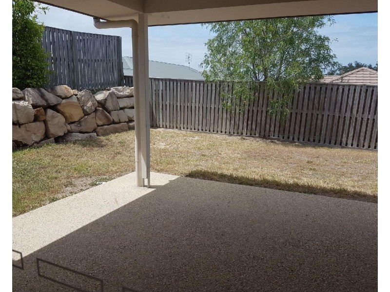 19 Jardine Street, Boyne Island QLD 4680
