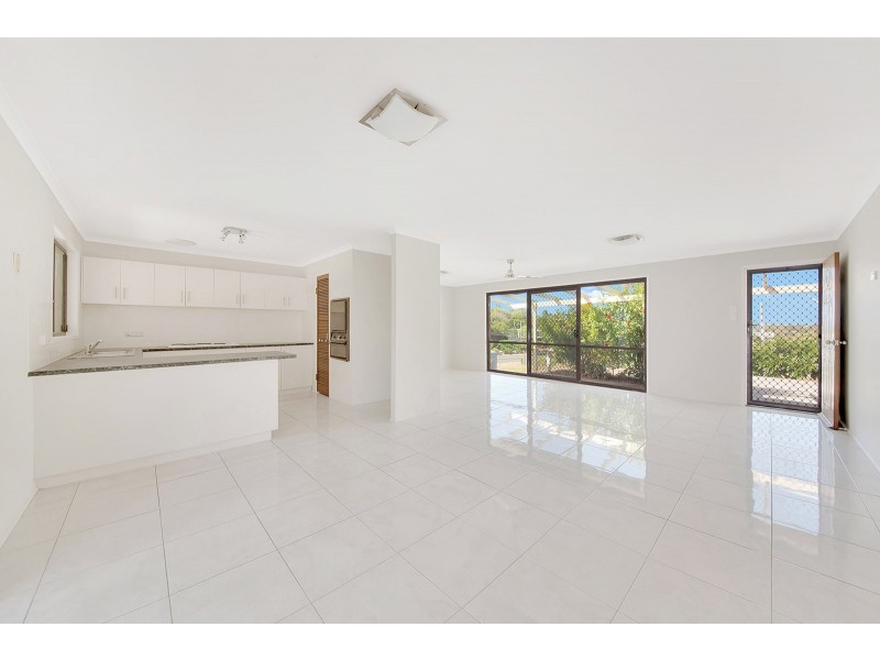 4 Alpine Ave, Boyne Island QLD 4680