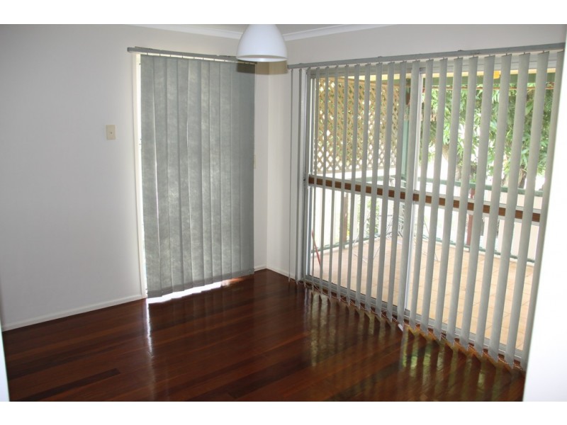 24 Alkina Ave, Boyne Island QLD 4680