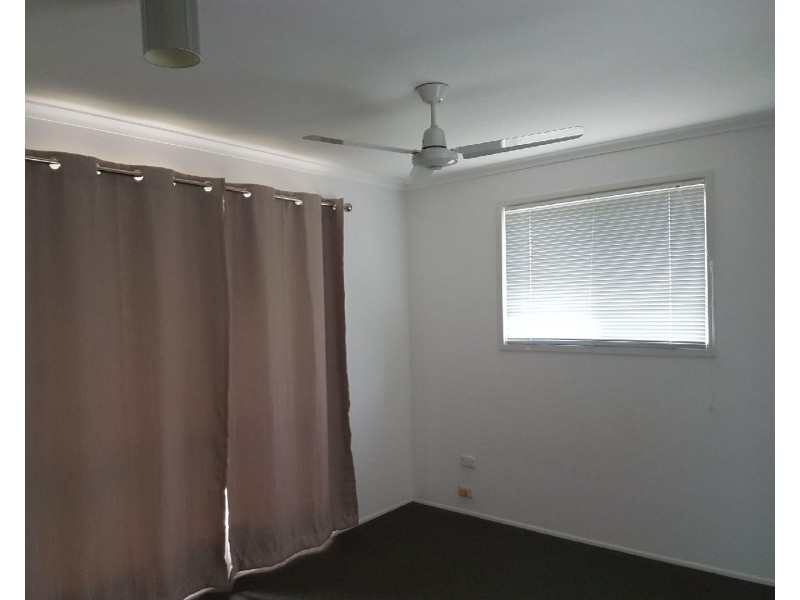 95 Booth Avenue, Tannum Sands QLD 4680