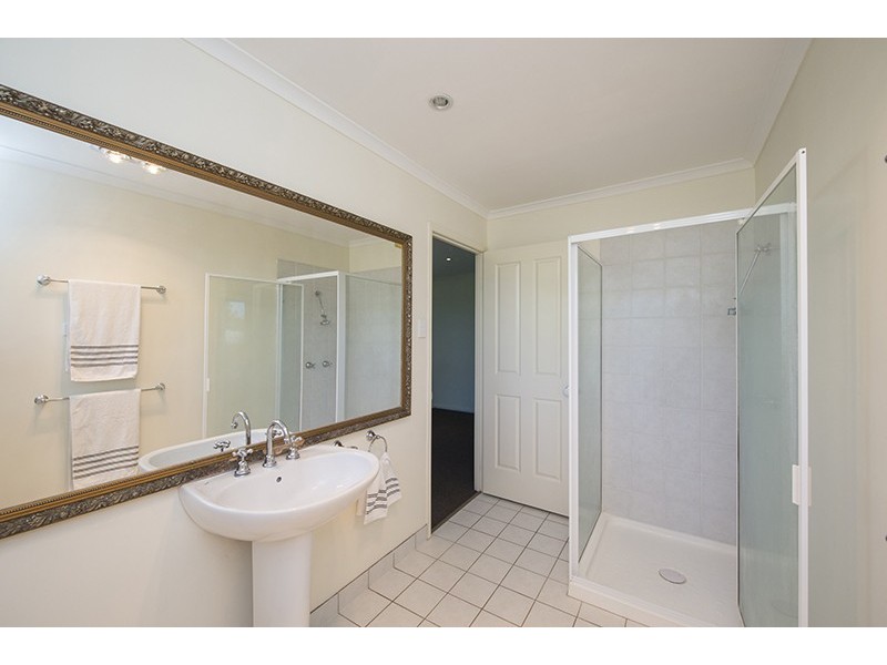 8 Ridge Close, Tannum Sands QLD 4680