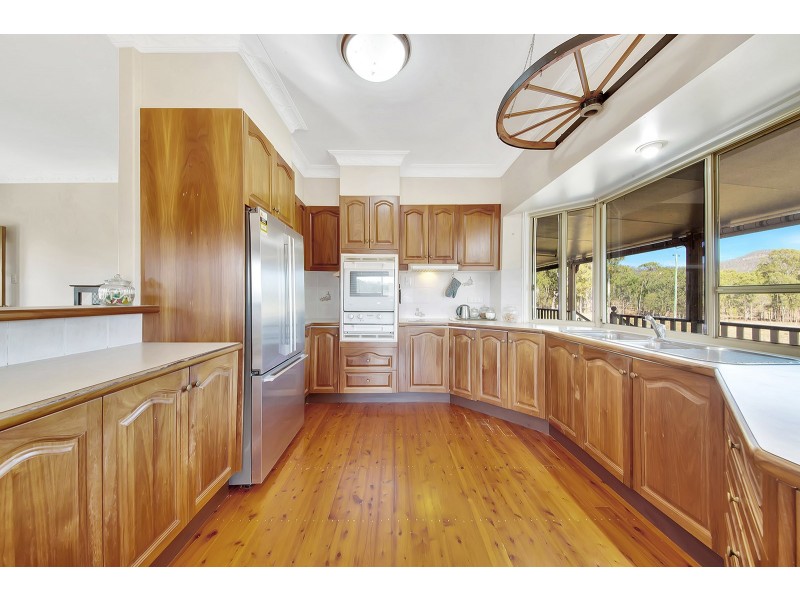 46663 Bruce Highway, Foreshores QLD 4678