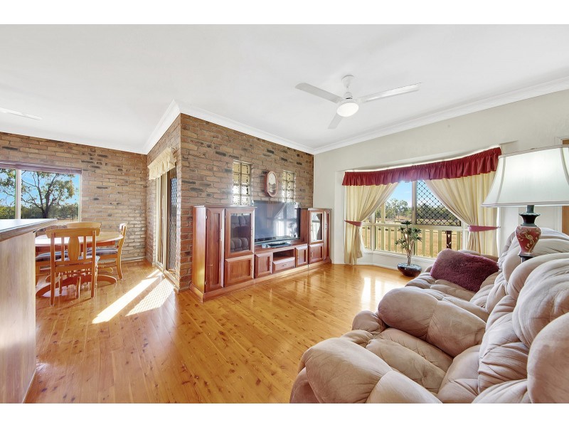 46663 Bruce Highway, Foreshores QLD 4678