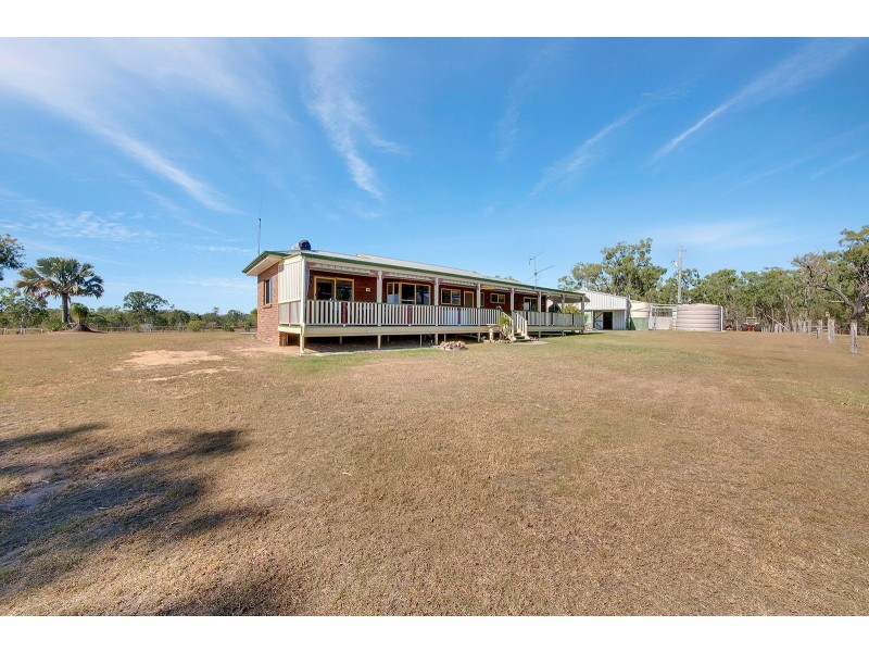 46663 Bruce Highway, Foreshores QLD 4678
