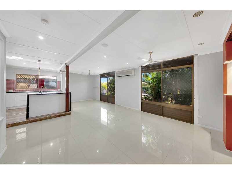9 Alexander Street, Boyne Island QLD 4680