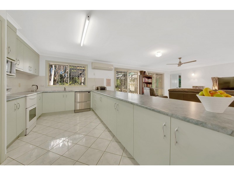 16 Selma Court, Tannum Sands QLD 4680