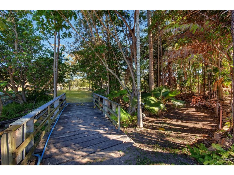 16 Selma Court, Tannum Sands QLD 4680