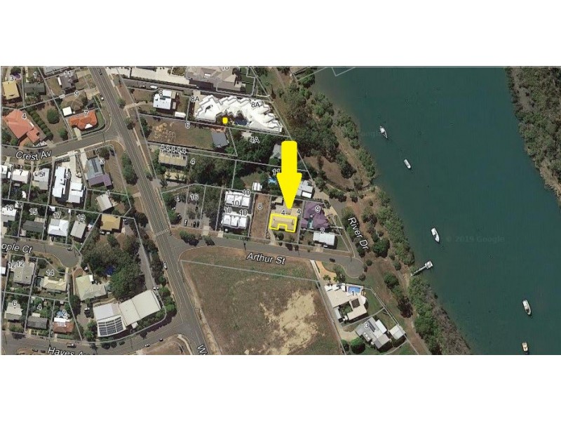 1/4 Arthur Street, Boyne Island QLD 4680